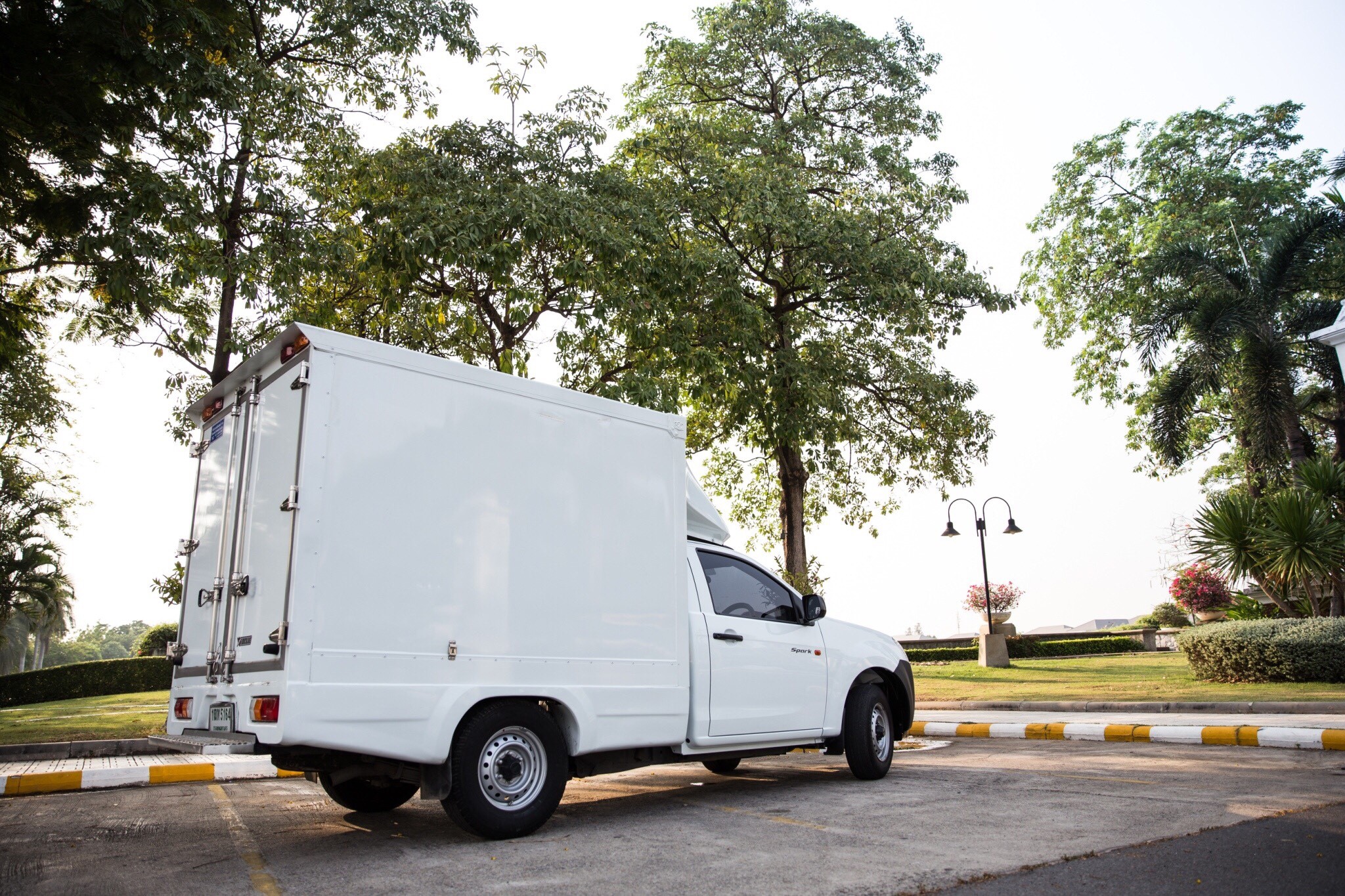 refrigerated truck service
